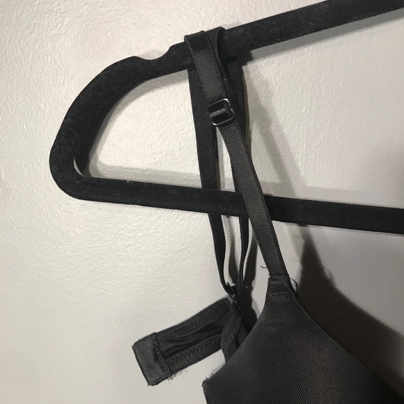 VS Bra - Picture 2 of 4